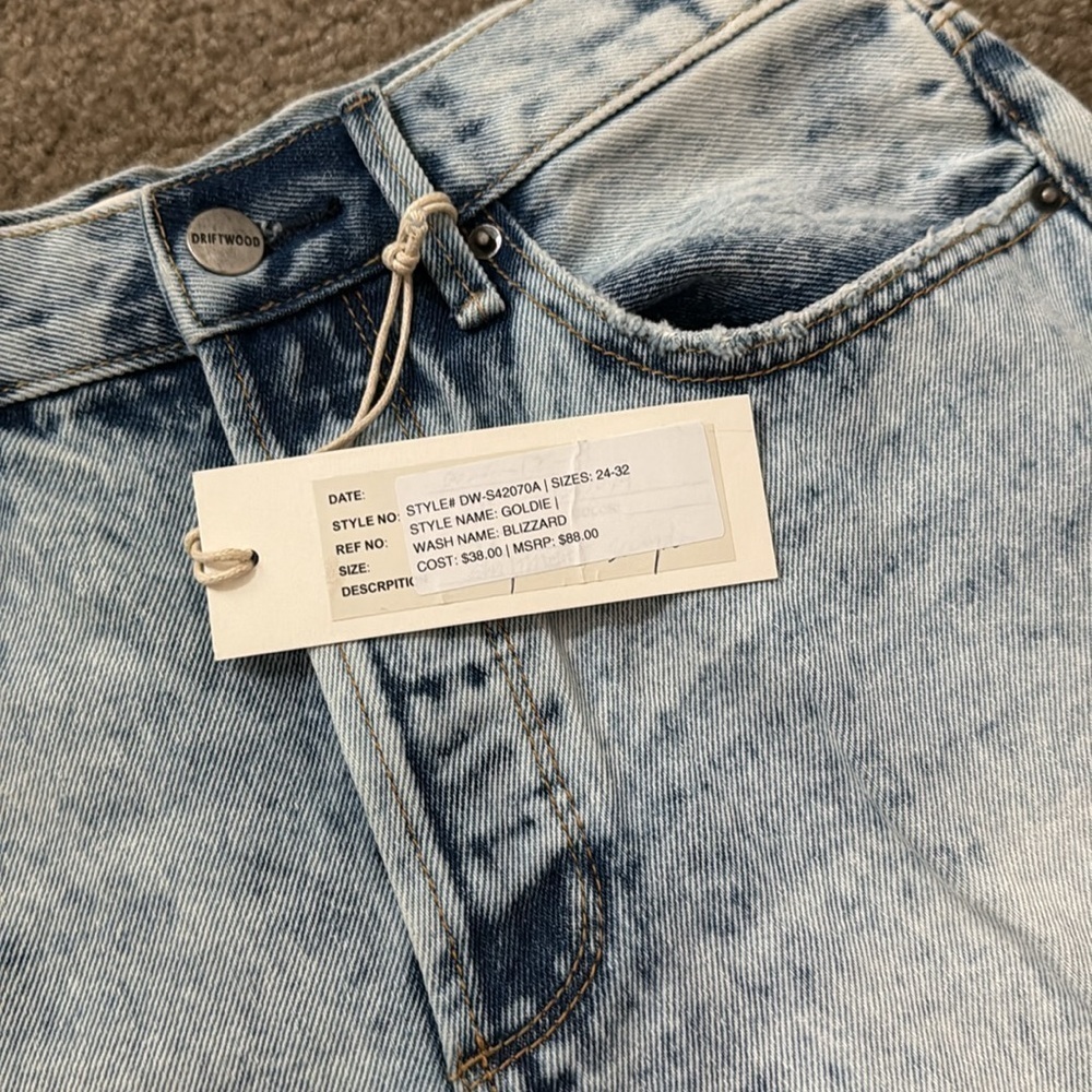 Driftwood Goldie Frayed Hem High Rise Acid Wash Denim Shorts - Picture 4 of 6